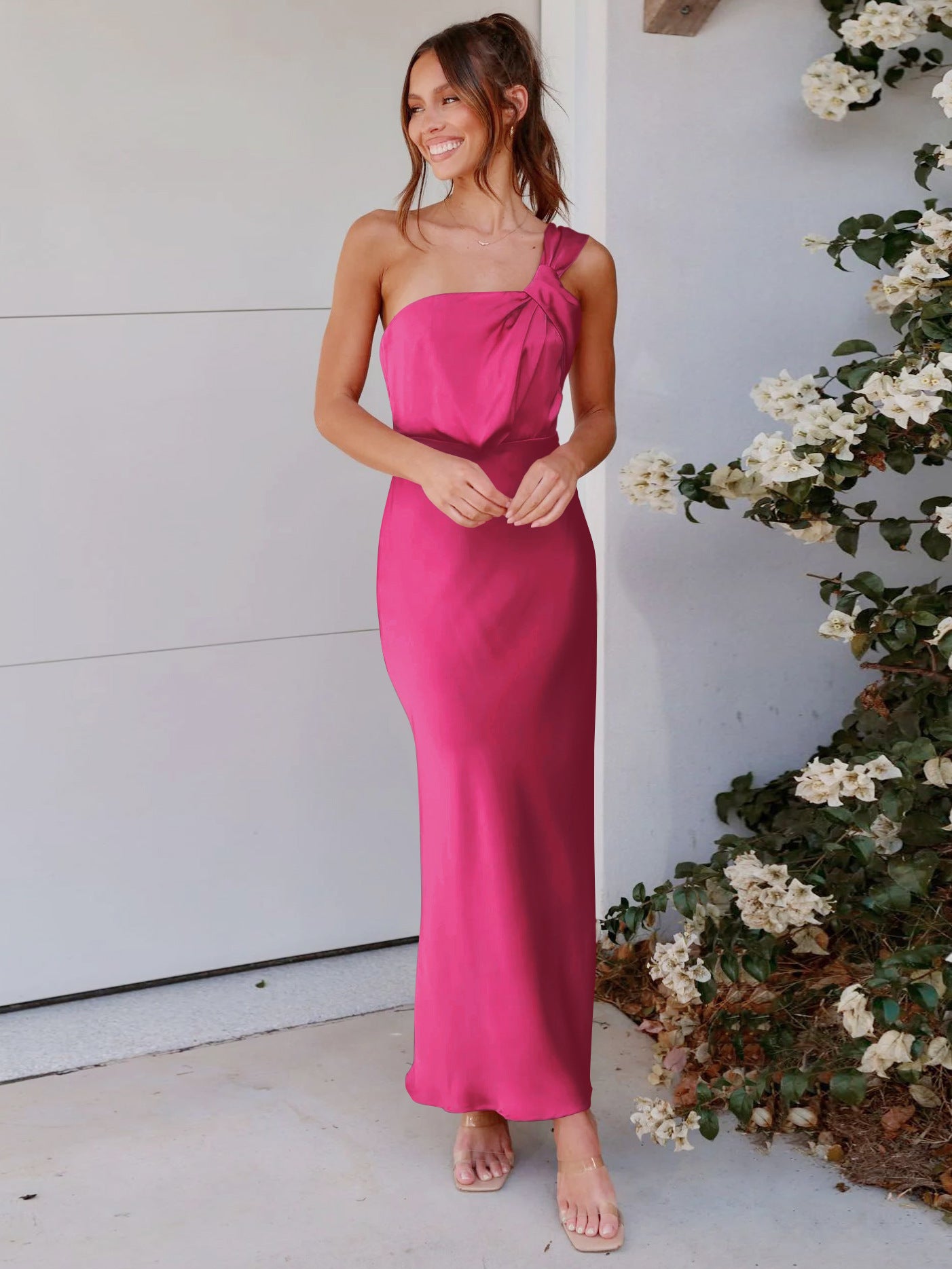 Women's Sleeveless One-shoulder Long Sense Dress