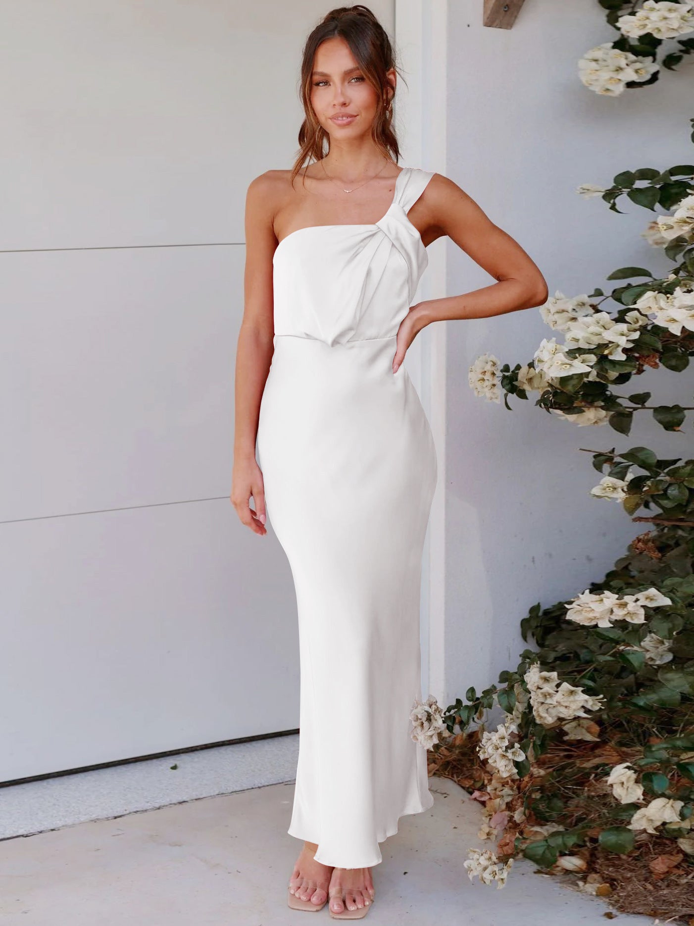 Women's Sleeveless One-shoulder Long Sense Dress